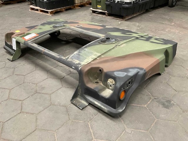 Hummer motorkap - afbeelding 1 van  7