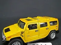 Hummer suv (2008) geel