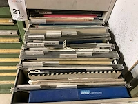 Huni kast met diverse onderdelen, gereedschappen en accessoires (3x) - afbeelding 15 van  24