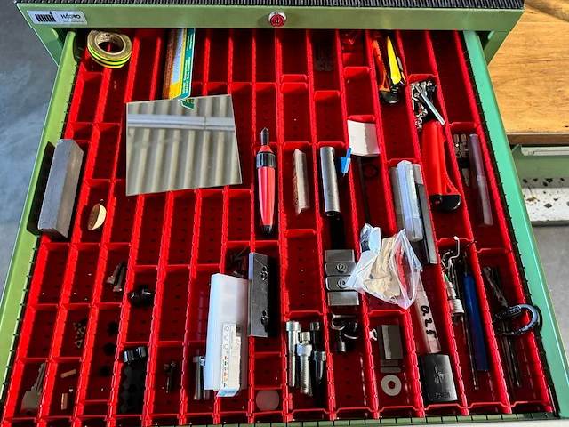 Huni ladenkast met machinegereedschappen - afbeelding 5 van  10