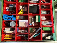 Huni ladenkast met machinegereedschappen - afbeelding 9 van  10