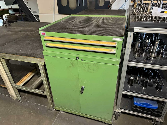 Huni ladenkast met machinegereedschappen - afbeelding 4 van  11