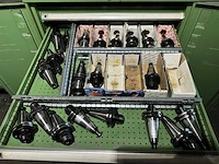 Huni ladenkast met machinegereedschappen - afbeelding 10 van  11