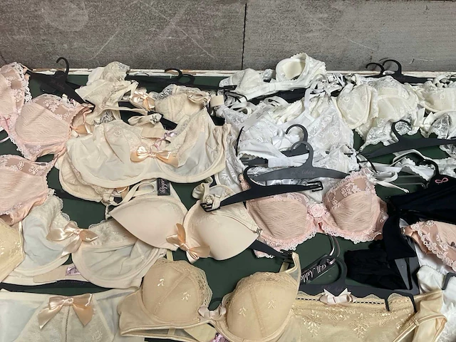 Hunkemoller & jill ashley lingerie (180x) - afbeelding 2 van  21