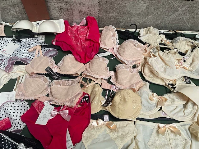 Hunkemoller & jill ashley lingerie (180x) - afbeelding 3 van  21