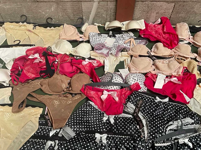 Hunkemoller & jill ashley lingerie (180x) - afbeelding 7 van  21