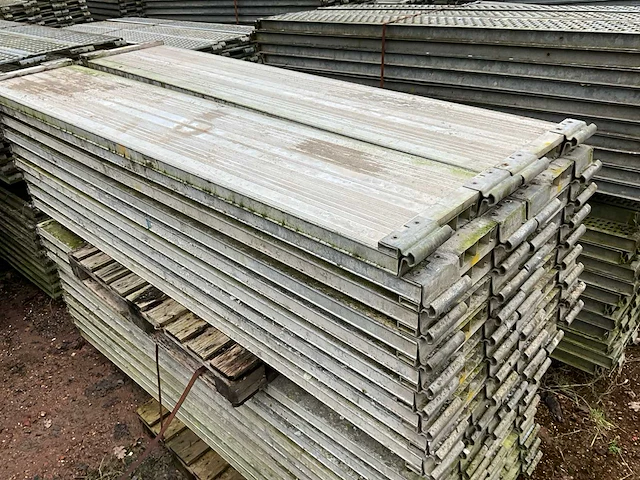 Hünnebeck bosta aluminium vloerdelen (108x) - afbeelding 1 van  6