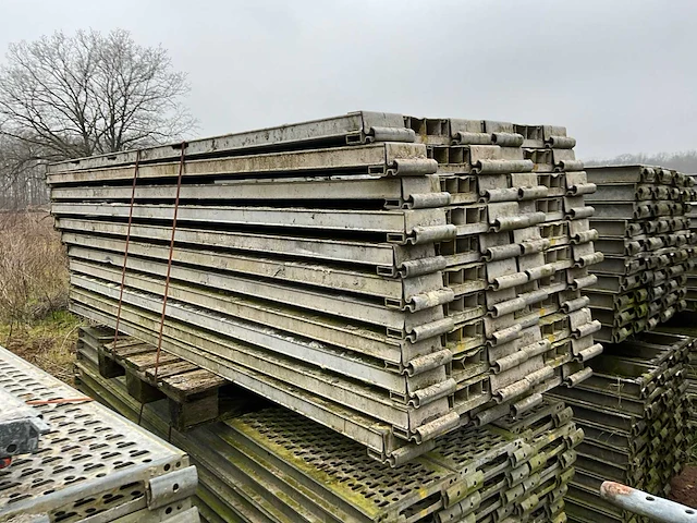 Hünnebeck bosta aluminium vloerdelen (108x) - afbeelding 3 van  6