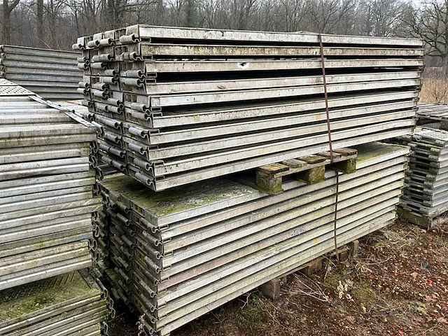 Hünnebeck bosta aluminium vloerdelen (108x) - afbeelding 4 van  6