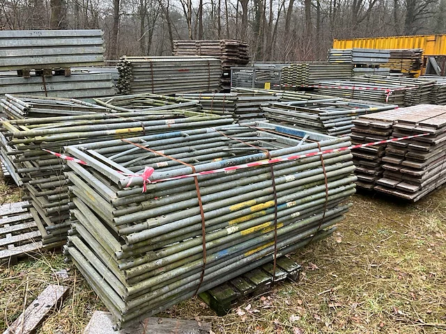 Hünnebeck bosta steiger - afbeelding 14 van  15