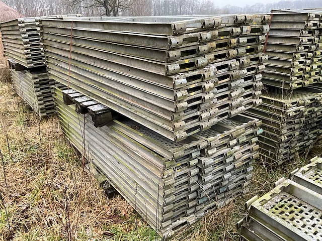 Hünnebeck bosta steiger - afbeelding 6 van  17