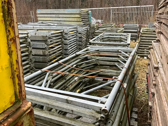Hünnebeck bosta steiger - afbeelding 15 van  17