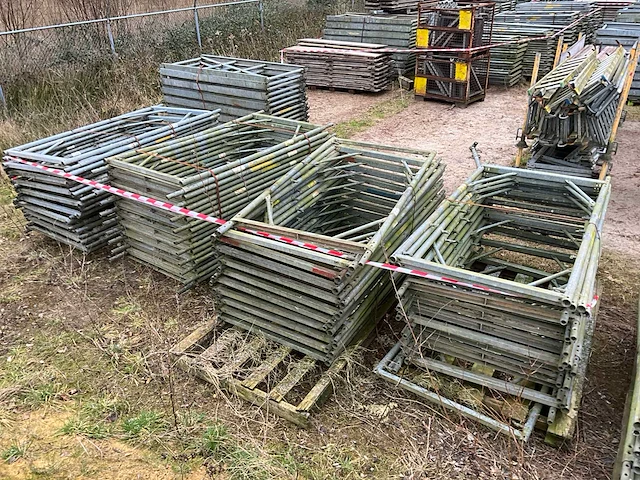 Hünnebeck bosta verticaalraam 250 (80x) - afbeelding 1 van  4