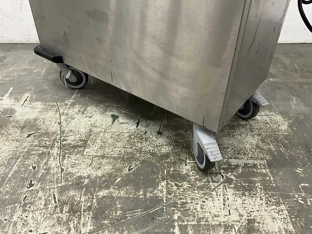 Hupfer - mobiele verwarmde bordenstapelaar - afbeelding 5 van  6