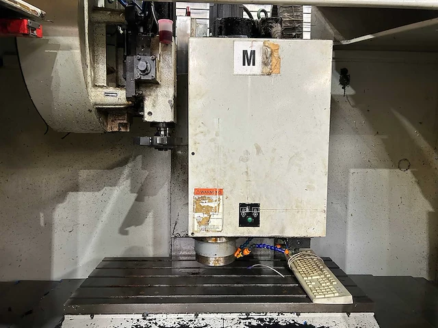 Hurco - bmc 4020 - cnc machining center - afbeelding 10 van  13