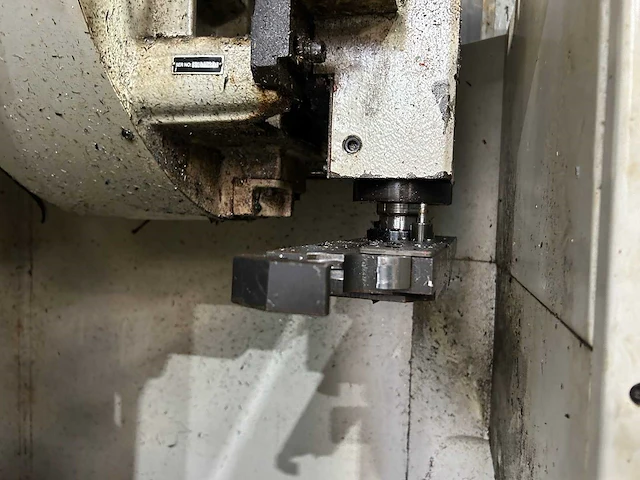 Hurco - bmc 4020 - cnc machining center - afbeelding 11 van  13