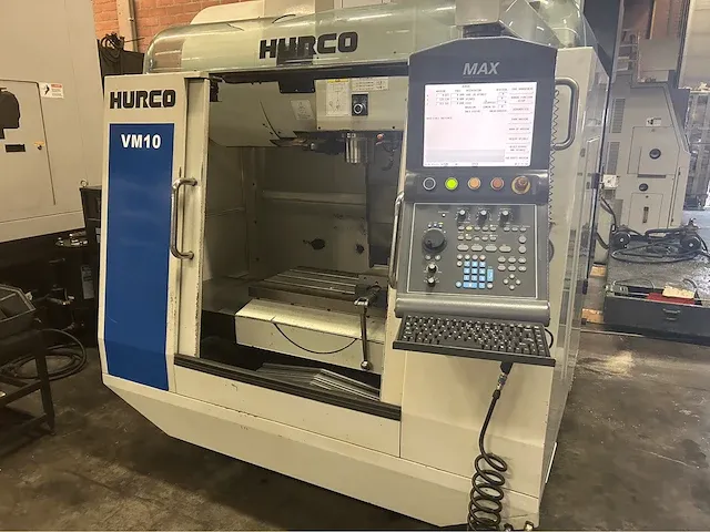 Hurco - vm-10 - cnc bewerkingscentra - afbeelding 1 van  22
