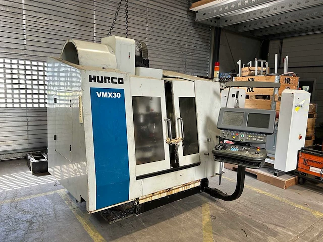 Hurco - vmx-30 - cnc milling machines - 2001 - afbeelding 3 van  10