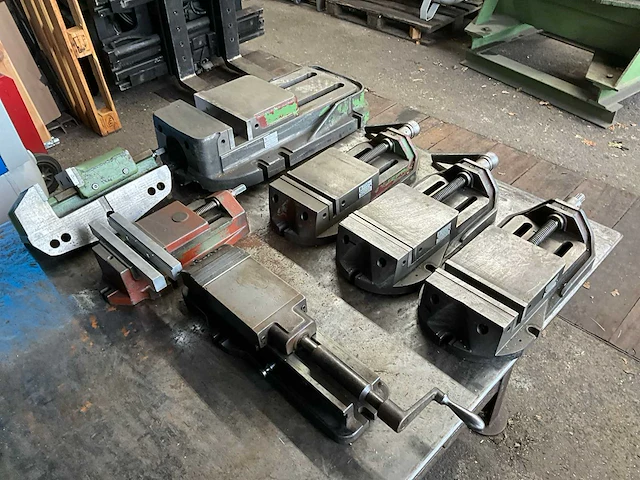 Hure s.a./takeda/rückle machineklemmen - afbeelding 10 van  16
