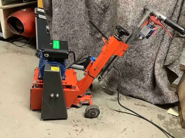 Husqvara ls2005 betonfreesmachine - afbeelding 2 van  5