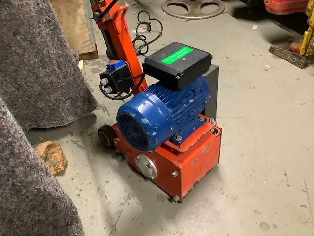 Husqvara ls2005 betonfreesmachine - afbeelding 3 van  5