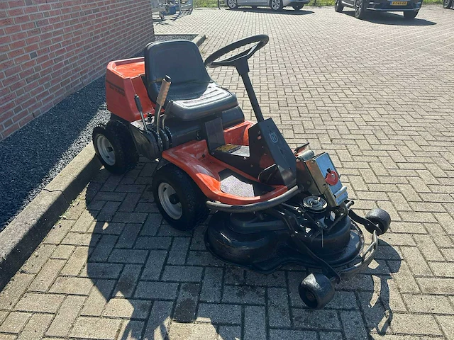 Husqvarna - rider 11 - zitmaaier - afbeelding 2 van  6
