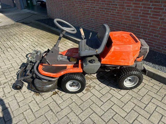 Husqvarna - rider 11 - zitmaaier - afbeelding 3 van  6