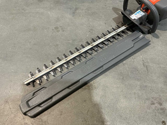 Husqvarna 122hd60 heggenschaar - afbeelding 4 van  6