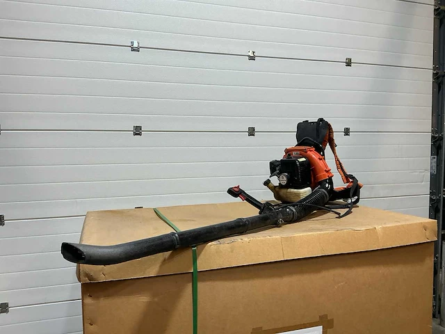 Husqvarna 141b bladblazer - afbeelding 1 van  6