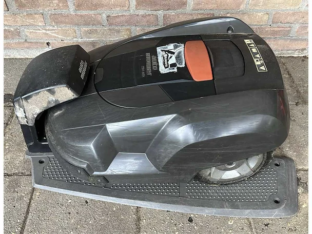 Husqvarna 203acx robotmaaier - afbeelding 1 van  4