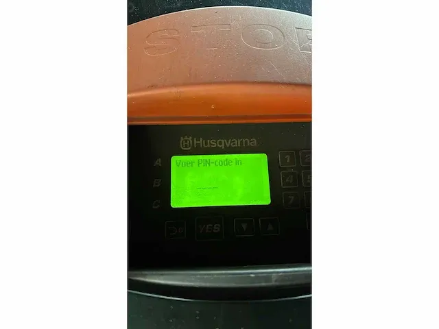 Husqvarna 220ac robotmaaier - afbeelding 3 van  5