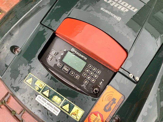 Husqvarna 220ac robotmaaier - afbeelding 3 van  3