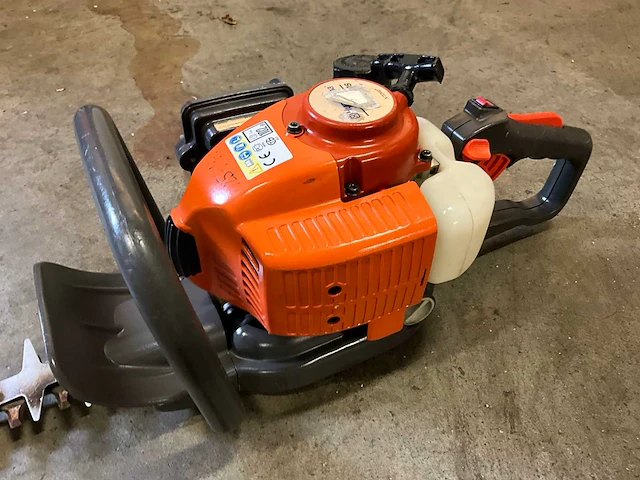 Husqvarna 226hd60s heggenschaar - afbeelding 2 van  4