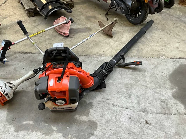 Husqvarna 350bt bladblazer - afbeelding 1 van  8