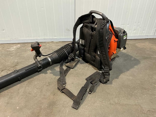 Husqvarna 350bt bladblazer - afbeelding 3 van  7
