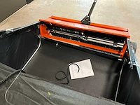 Husqvarna 44” high speed getrokken veegmachine - afbeelding 4 van  5