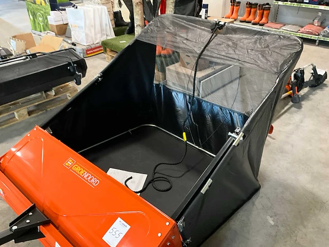 Husqvarna 44” high speed getrokken veegmachine - afbeelding 5 van  5