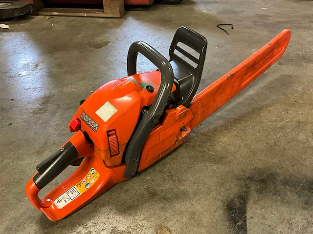 Husqvarna 445 kettingzaag - afbeelding 3 van  6