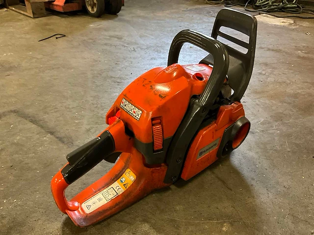Husqvarna 445 kettingzaag - afbeelding 3 van  5