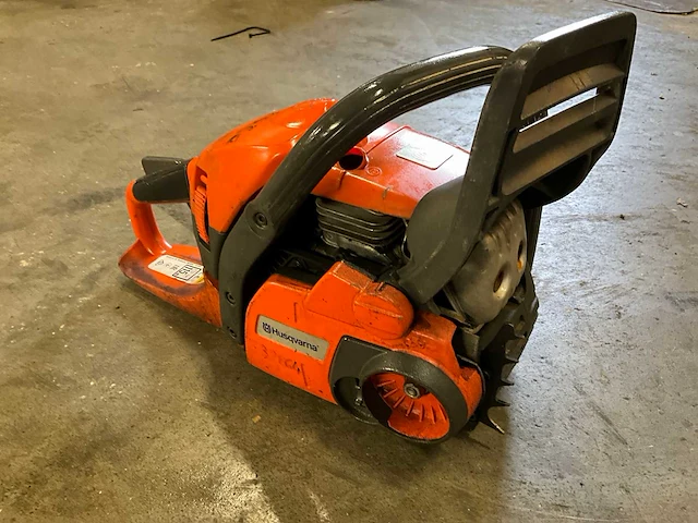 Husqvarna 445 kettingzaag - afbeelding 4 van  5