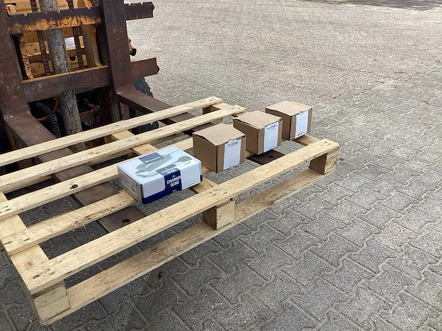 Husqvarna accu's en laders - afbeelding 8 van  8