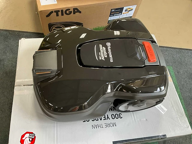 Husqvarna auto mower mark ii 315 robotmaaier - afbeelding 1 van  8
