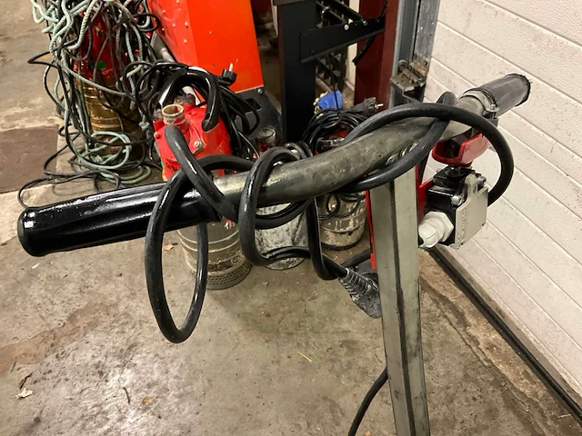 Husqvarna cg 200s vloerfreesmachine - afbeelding 5 van  7