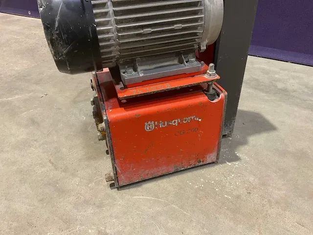 Husqvarna cg200 vloeropruw-/schuurmachine - afbeelding 3 van  5