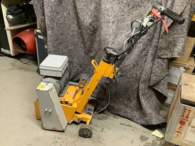 Husqvarna cg200s botonfrees - afbeelding 2 van  5