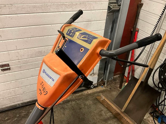 Husqvarna crt 51 grondfrees - afbeelding 3 van  7