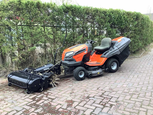 Husqvarna cth224t zitmaaier - afbeelding 1 van  8
