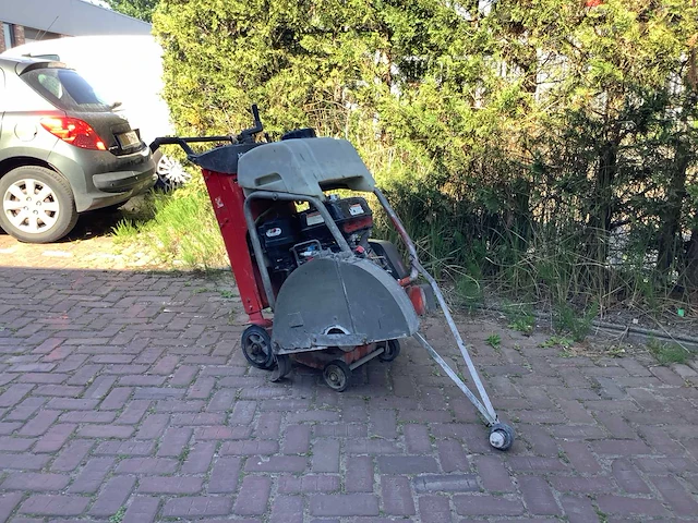 Husqvarna fs413 asfaltzaag - afbeelding 1 van  4