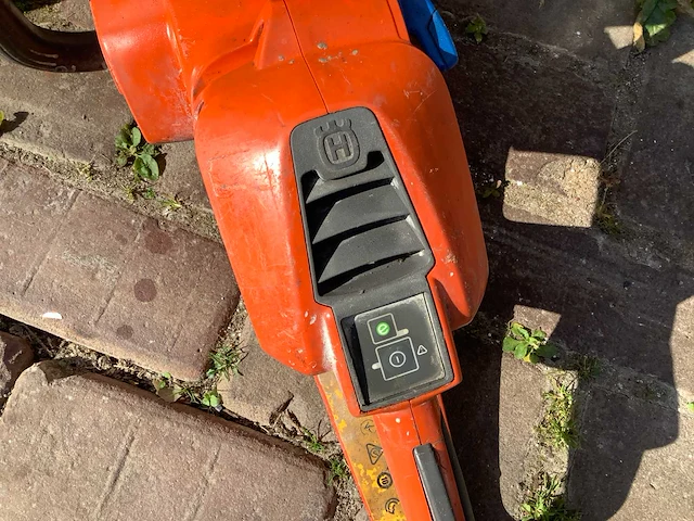 Husqvarna k535i bandenzaag - afbeelding 4 van  6