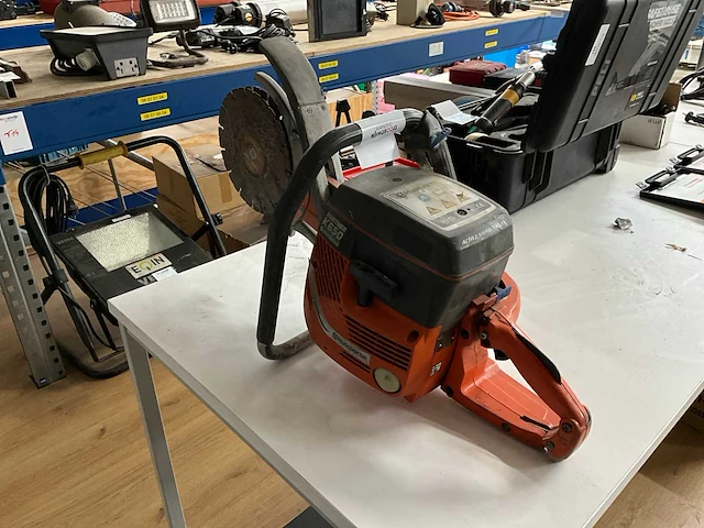 Husqvarna k650 sleuvenzaag - afbeelding 3 van  3